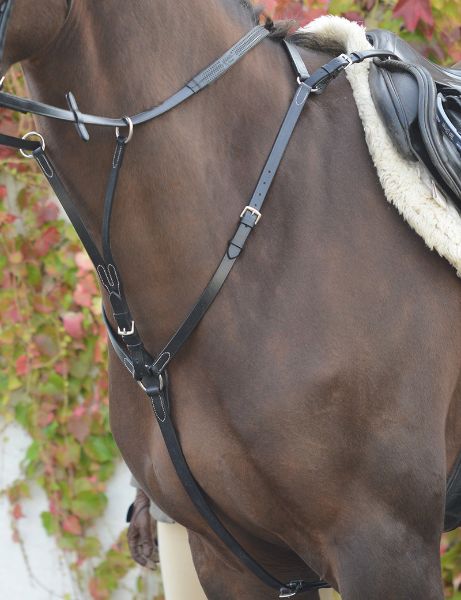 Picture of Mackey Classic Hunting Breastplate  - Full - Black