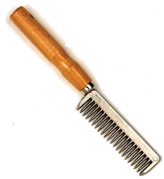 Picture of Aluminium Tail Comb with Wooden Handle - Prepacked